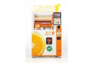 🍊100％オレンジジュース発売中🍊